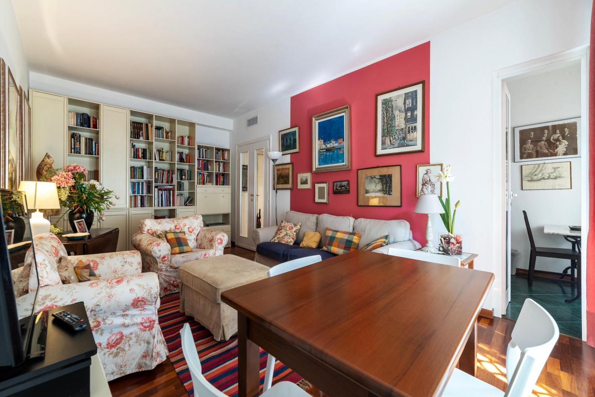 Apartment Cipro With Balconies Rom
