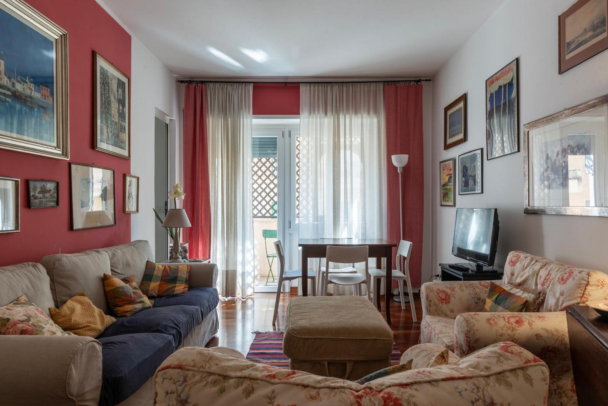 Cipro With Balconies Apartment Rom