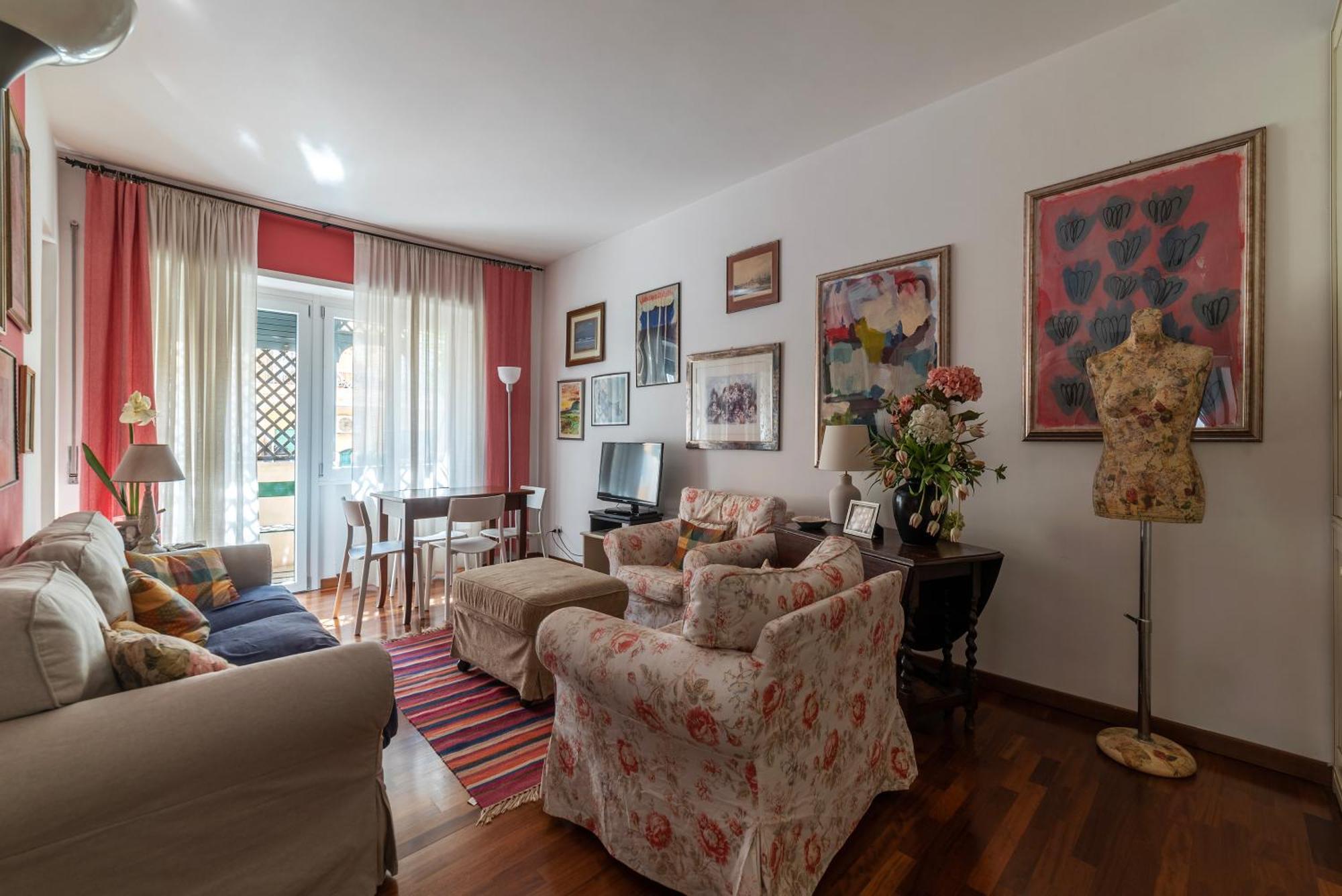 Apartment Cipro With Balconies Rom